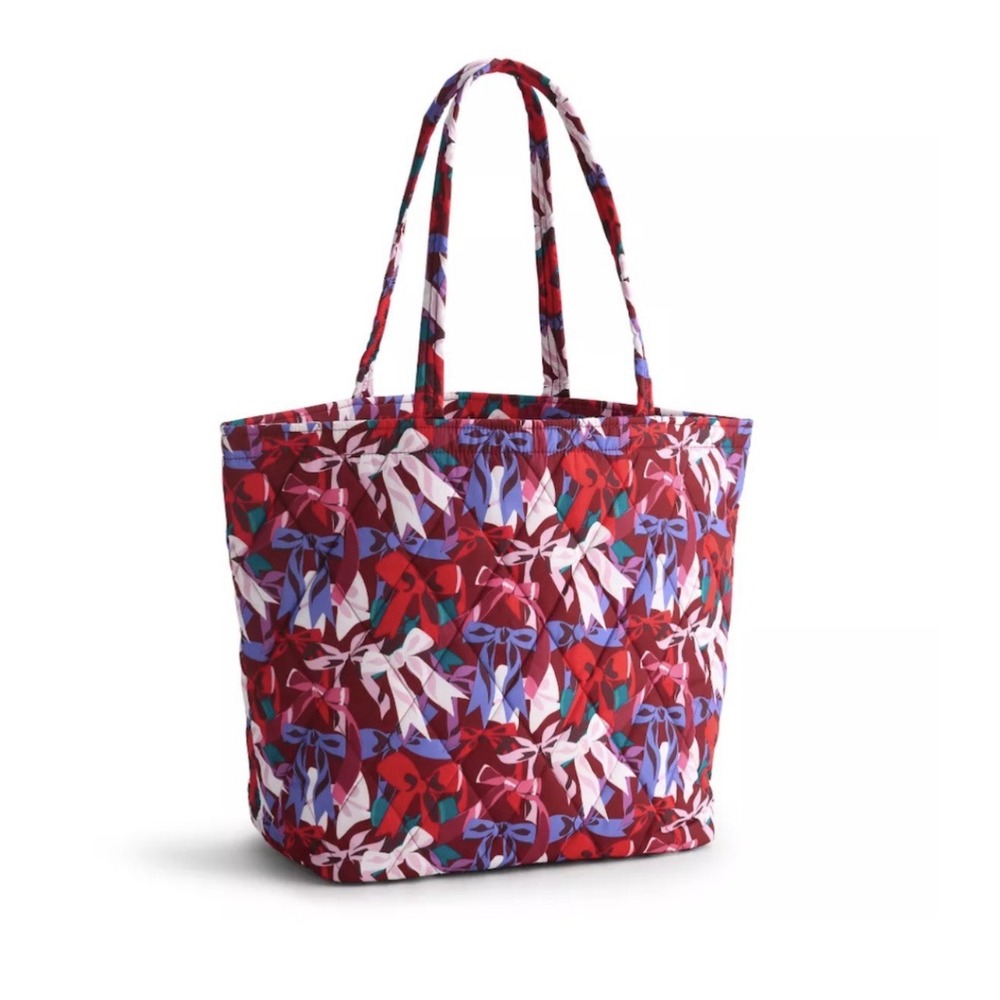 Vera Bradley Ultralight Grande Tote Bag Quilted Travel Red Blue Bow Show Print